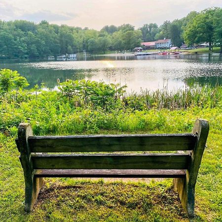 Modern Cabin With Hot Tub Grill Lake Beach Wineries Hiking Fishing And Hershey Park Family And Pet Friendly Superhosts On Ab&B Mount Gretna 外观 照片