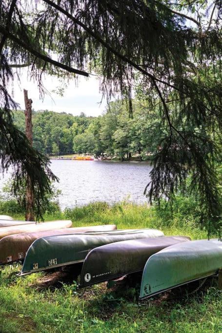 Modern Cabin With Hot Tub Grill Lake Beach Wineries Hiking Fishing And Hershey Park Family And Pet Friendly Superhosts On Ab&B Mount Gretna 外观 照片