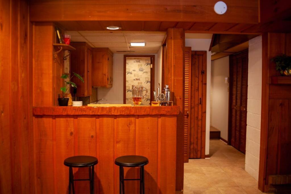 Modern Cabin With Hot Tub Grill Lake Beach Wineries Hiking Fishing And Hershey Park Family And Pet Friendly Superhosts On Ab&B Mount Gretna 外观 照片