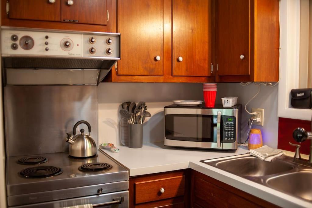 Modern Cabin With Hot Tub Grill Lake Beach Wineries Hiking Fishing And Hershey Park Family And Pet Friendly Superhosts On Ab&B Mount Gretna 外观 照片
